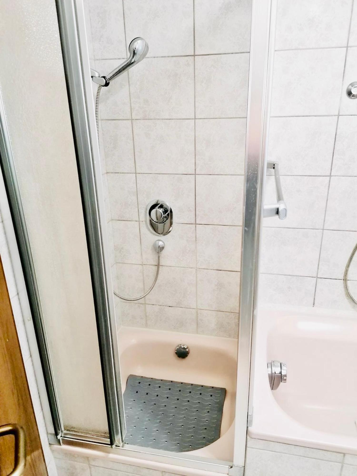Apartman Bago Deluxe Near Zagreb Airport Velika Gorica Buitenkant foto
